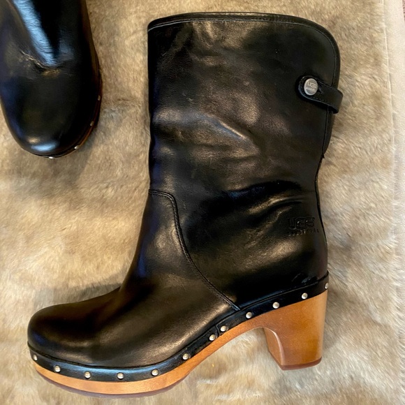 UGG Black Lynnea 1958 Shearling Clog Boots - Picture 12 of 16